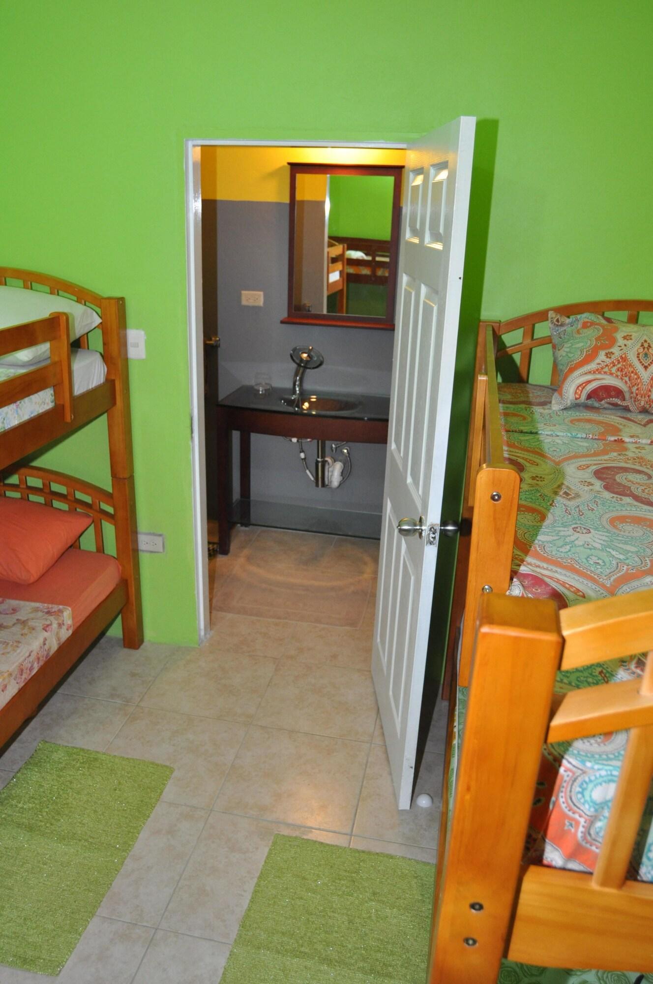 Fish Tobago Guesthouse Buccoo Εξωτερικό φωτογραφία