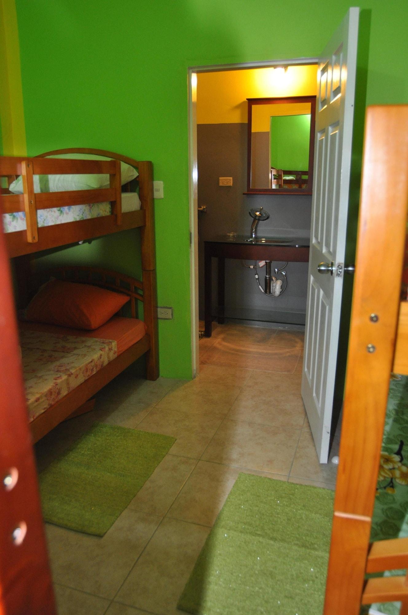 Fish Tobago Guesthouse Buccoo Εξωτερικό φωτογραφία