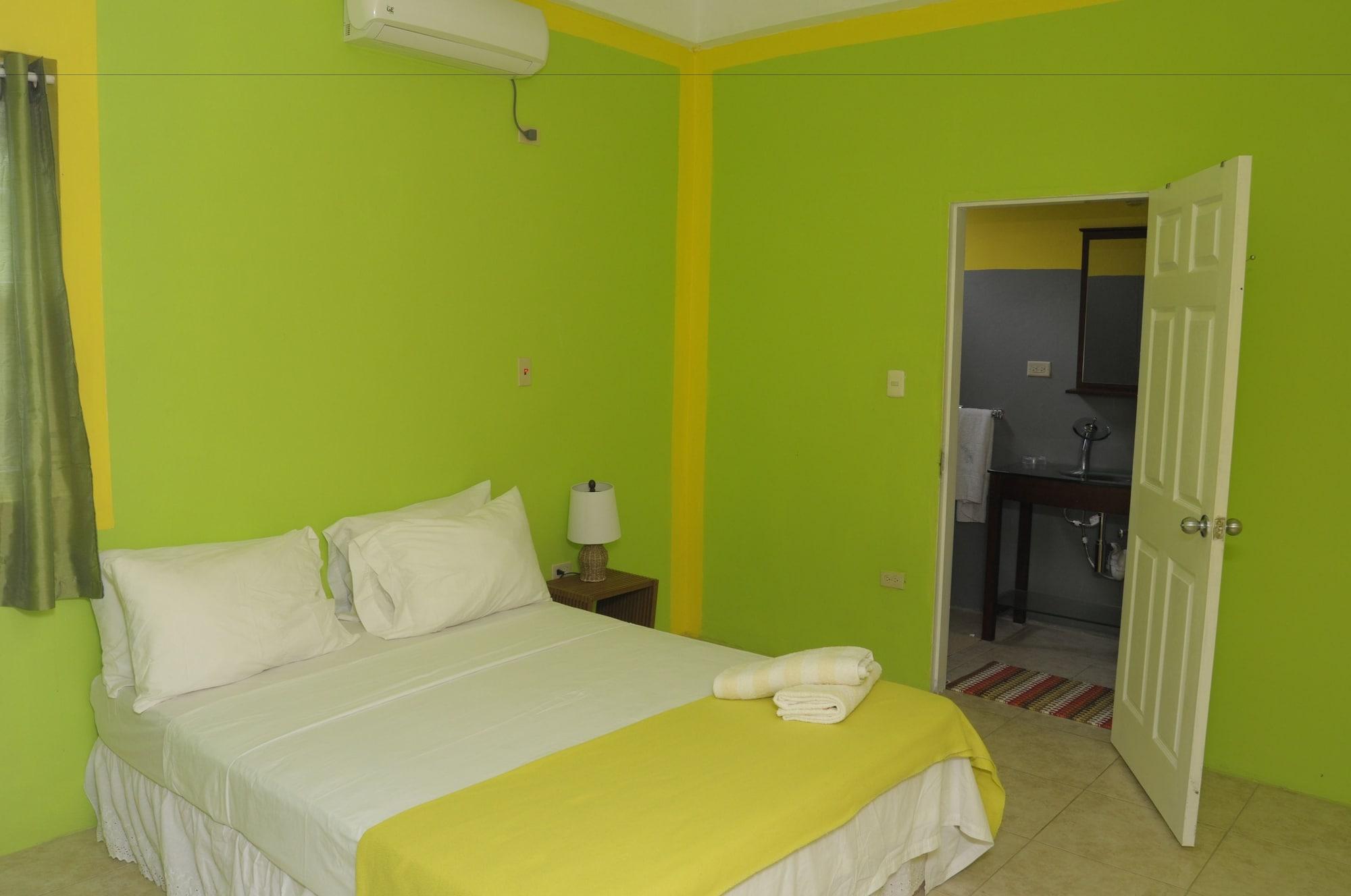 Fish Tobago Guesthouse Buccoo Εξωτερικό φωτογραφία