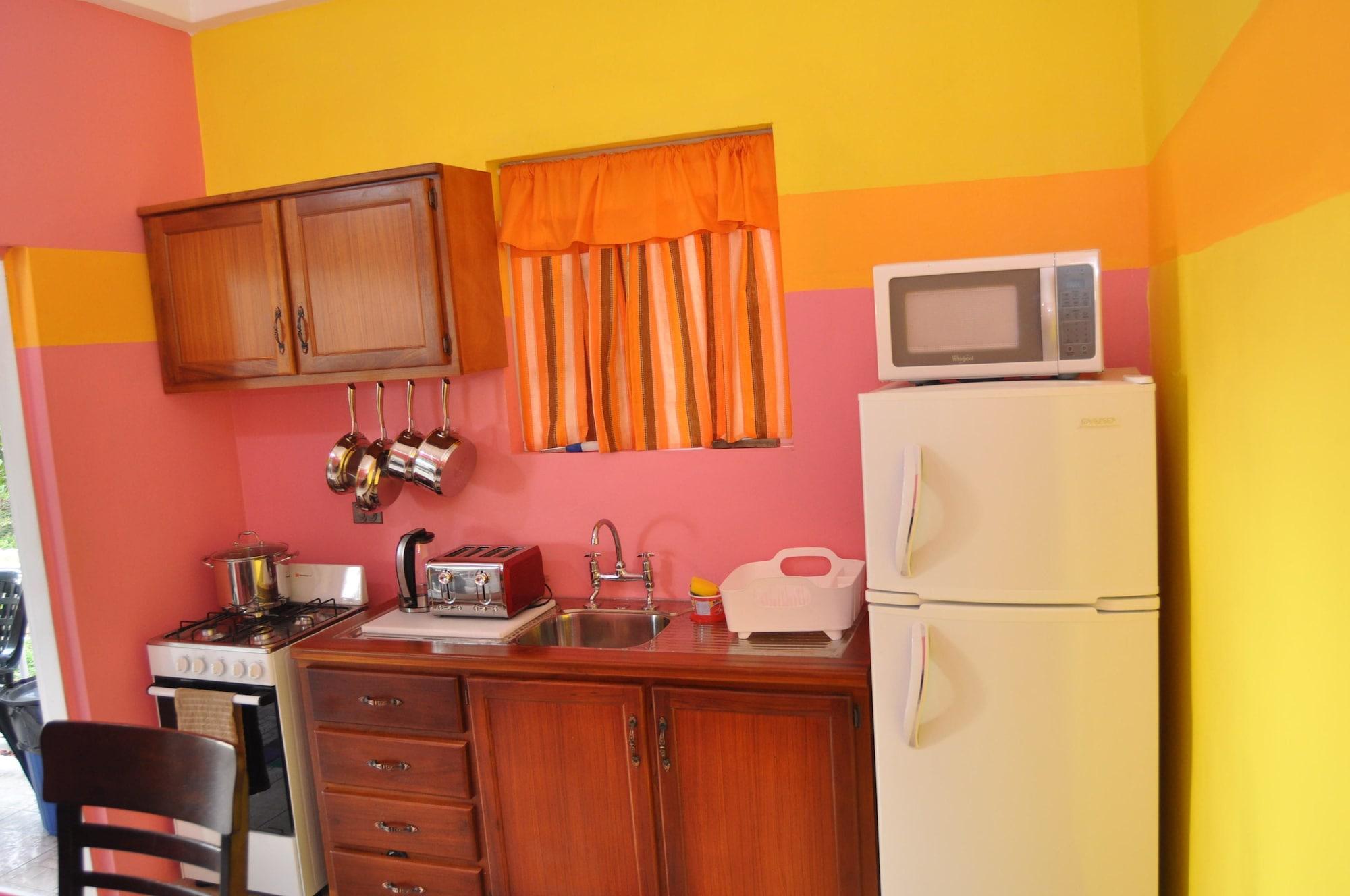 Fish Tobago Guesthouse Buccoo Εξωτερικό φωτογραφία