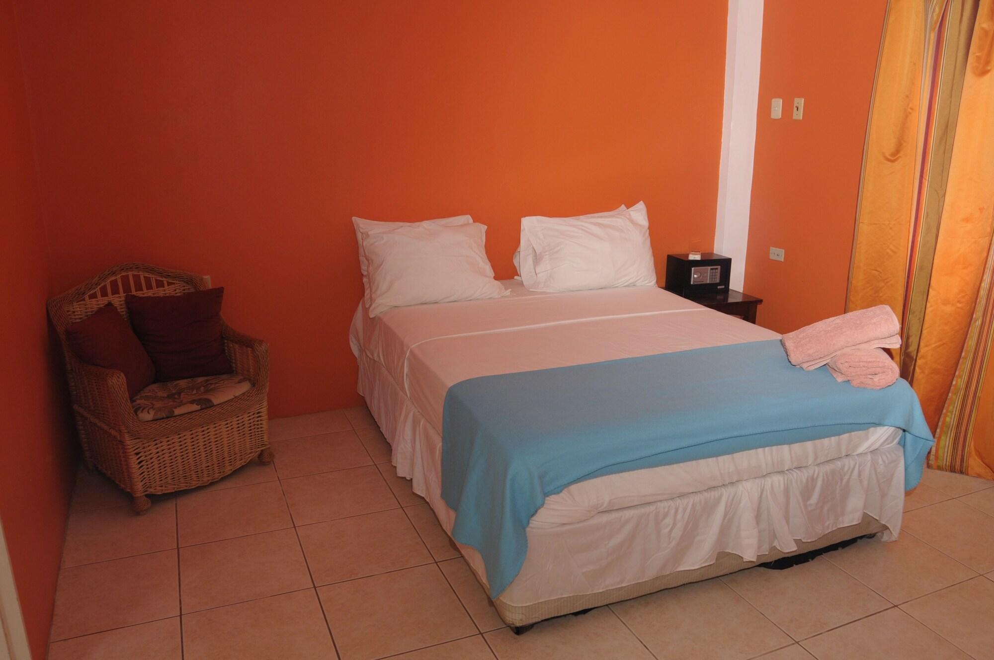 Fish Tobago Guesthouse Buccoo Εξωτερικό φωτογραφία