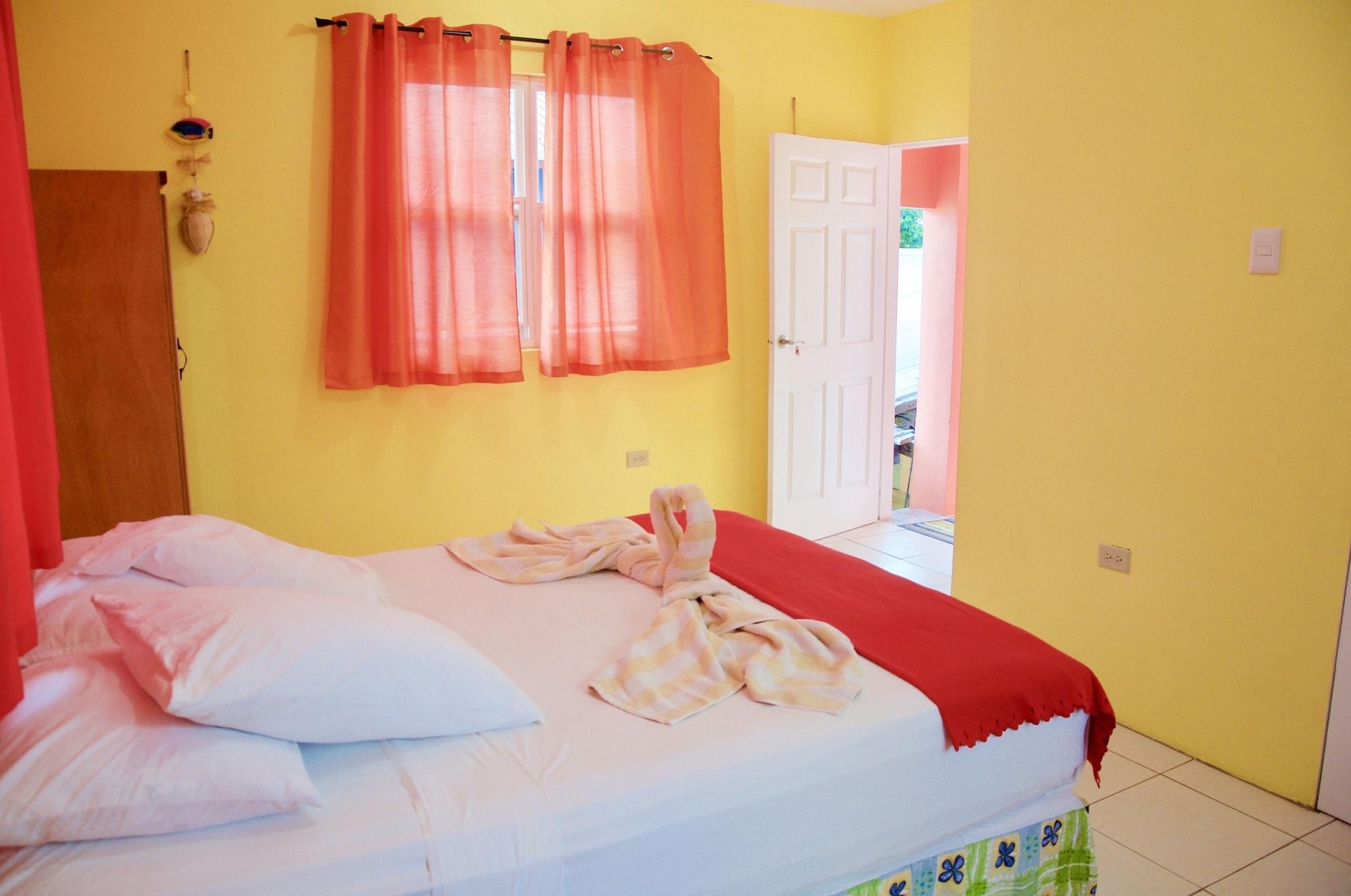 Fish Tobago Guesthouse Buccoo Εξωτερικό φωτογραφία