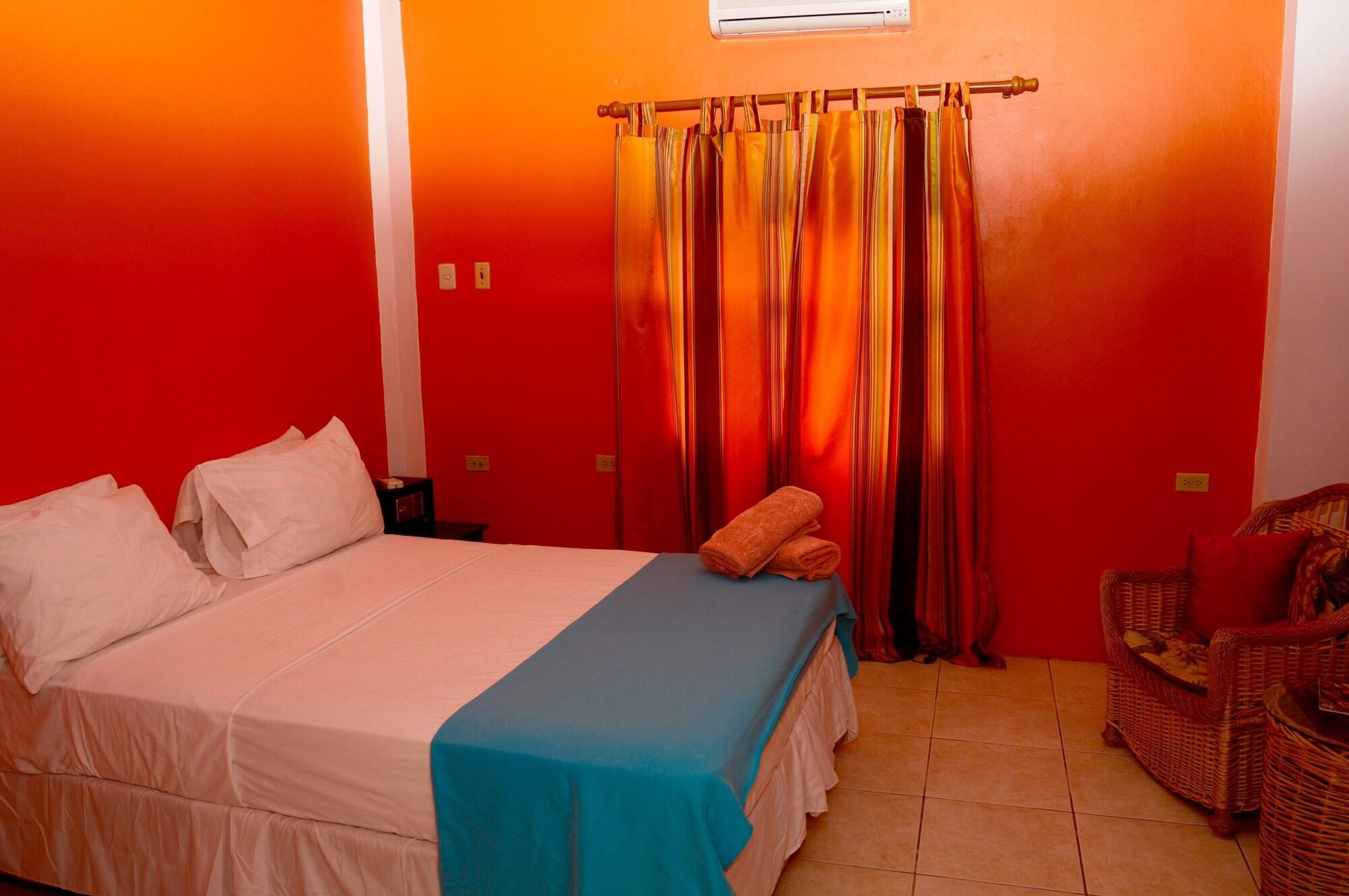 Fish Tobago Guesthouse Buccoo Εξωτερικό φωτογραφία