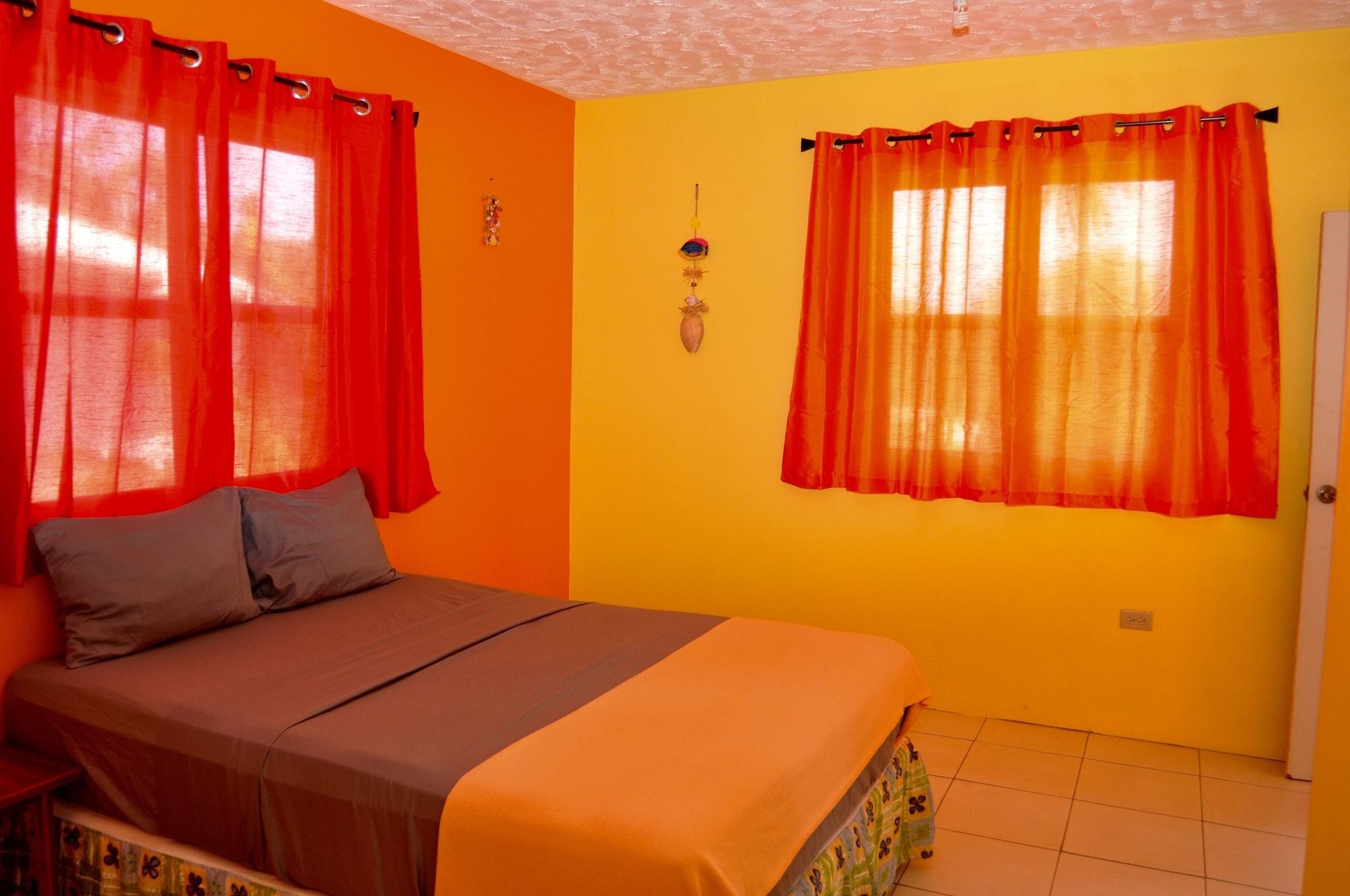 Fish Tobago Guesthouse Buccoo Εξωτερικό φωτογραφία