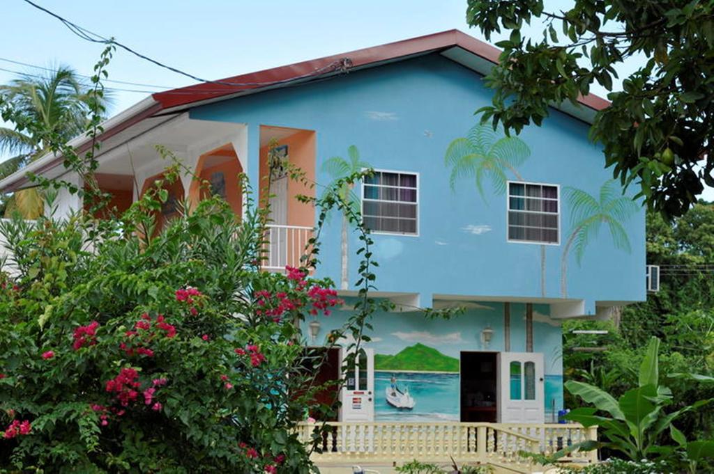 Fish Tobago Guesthouse Buccoo Εξωτερικό φωτογραφία